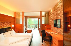 Mountain Spa Resort Albion