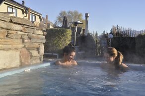 Lansdown Peaks Apartments