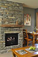 Lansdown Peaks Apartments