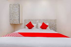 OYO 3769 Blue Pearl Residency