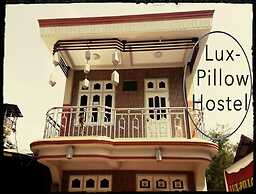 Lux Pillow Hostel