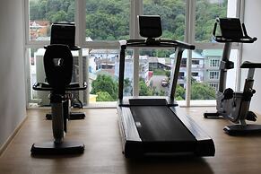 Ozone Condotel Apt 716