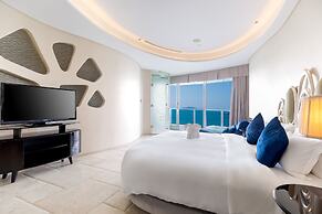 Yuejia Sea Apartment Phoenix Island