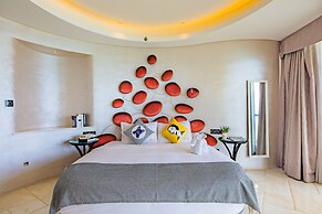 Yuejia Sea Apartment Phoenix Island