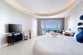 Yuejia Sea Apartment Phoenix Island