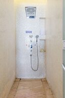 Yuejia Sea Apartment Phoenix Island