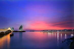 Yuejia Sea Apartment Phoenix Island