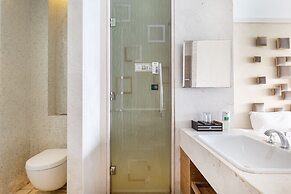 Yuejia Sea Apartment Phoenix Island