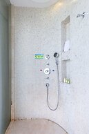 Yuejia Sea Apartment Phoenix Island