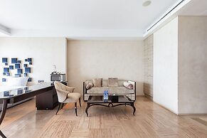 Yuejia Sea Apartment Phoenix Island