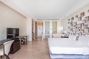 Yuejia Sea Apartment Phoenix Island