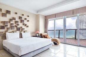 Yuejia Sea Apartment Phoenix Island