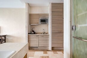 Yuejia Sea Apartment Phoenix Island