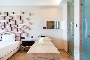 Yuejia Sea Apartment Phoenix Island