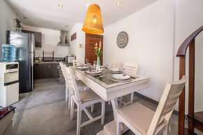 Villa Bewa by Villa Finder