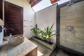 Villa Bewa by Villa Finder