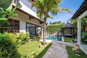 Villa Bewa by Villa Finder