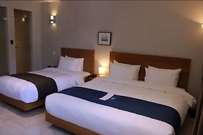 Benikea Yangsan Hotel