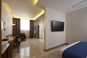 Benikea Yangsan Hotel