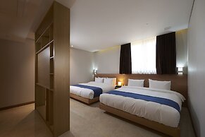 Benikea Yangsan Hotel