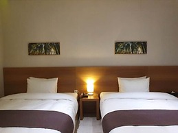 Benikea Yangsan Hotel