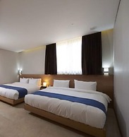 Benikea Yangsan Hotel