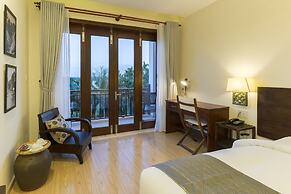 Riverside Hamlet Homestay & Villas