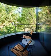 One Suite Hotel
