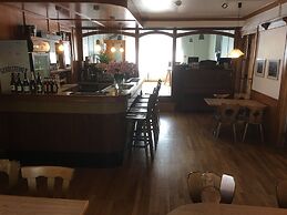 Hotel & Restaurant Zur Moselterrasse