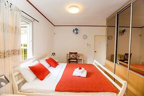 The Orchard Holiday Home