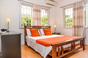 The Orchard Holiday Home