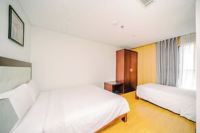 Gemma Hotel & Apartment Near Dragon Bridge