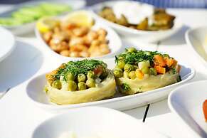 Zeytin Arasi Apart Otel