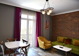 Zeytin Arasi Apart Otel