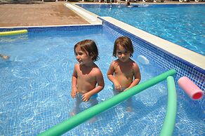 Zeytin Arasi Apart Otel