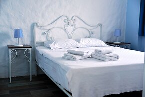 Zeytin Arasi Apart Otel