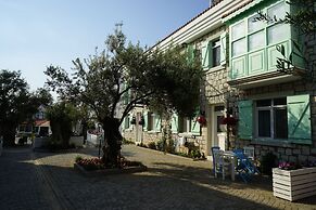 Zeytin Arasi Apart Otel