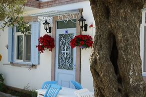 Zeytin Arasi Apart Otel