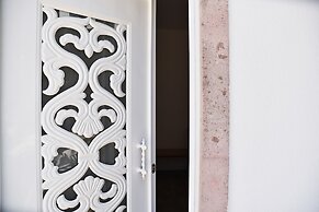 Zeytin Arasi Apart Otel