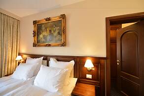 Noblesse Boutique Hotel