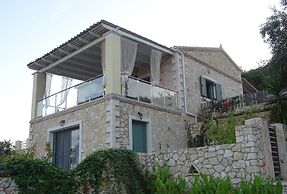 Artist's Villa Red Rose