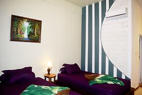 Panda Cottage - Hostel