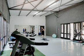 Lighthouse Guesthouse & Cafe