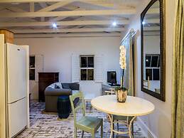 Maison - H Guest House