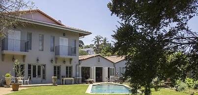 Maison - H Guest House