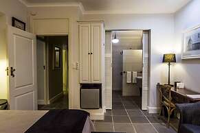 Maison - H Guest House