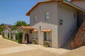 Maison - H Guest House