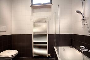 Verona For Rent Blu Theater