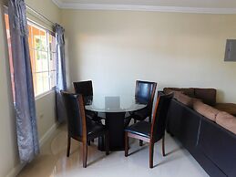 El Gabriel Apartments