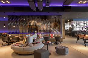 X Hotel